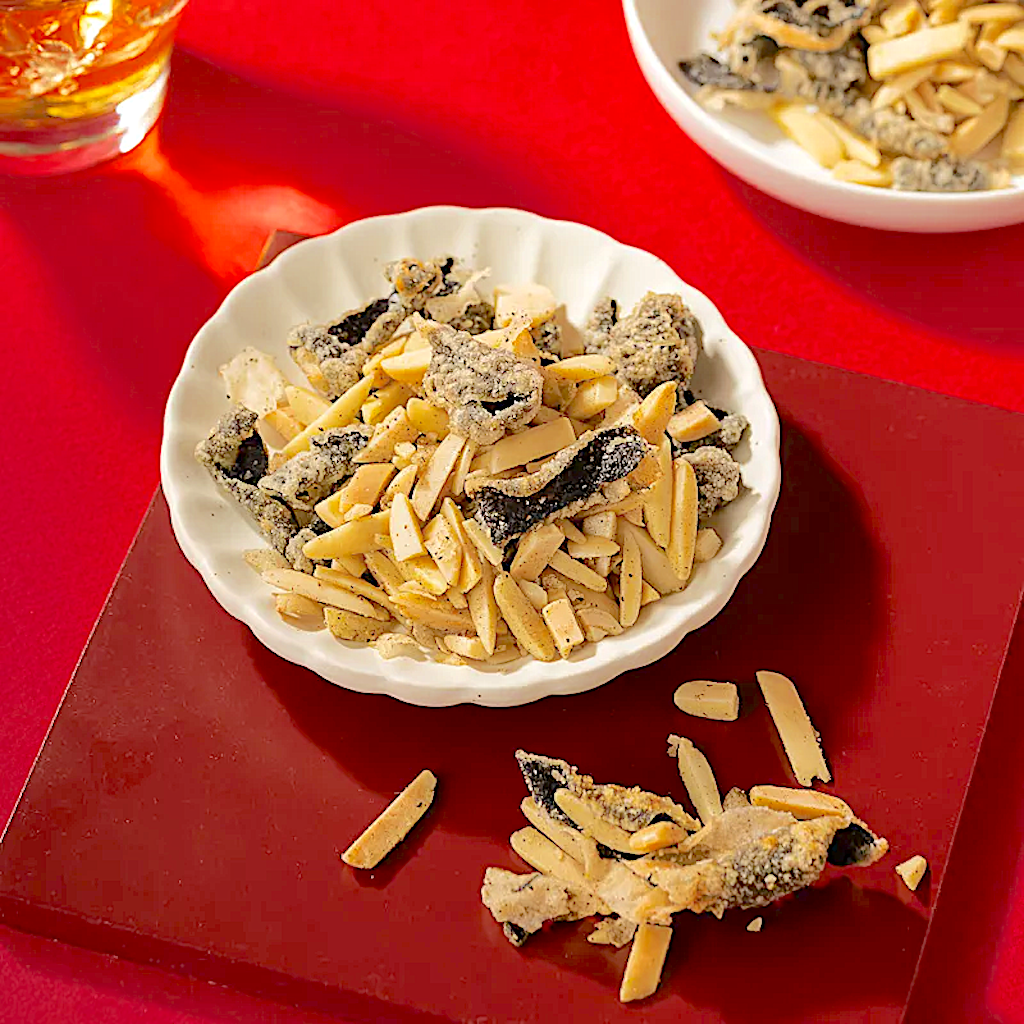 Leezen Crispy Seaweed with Almond Flakes (Salt & Pepper Flavor)