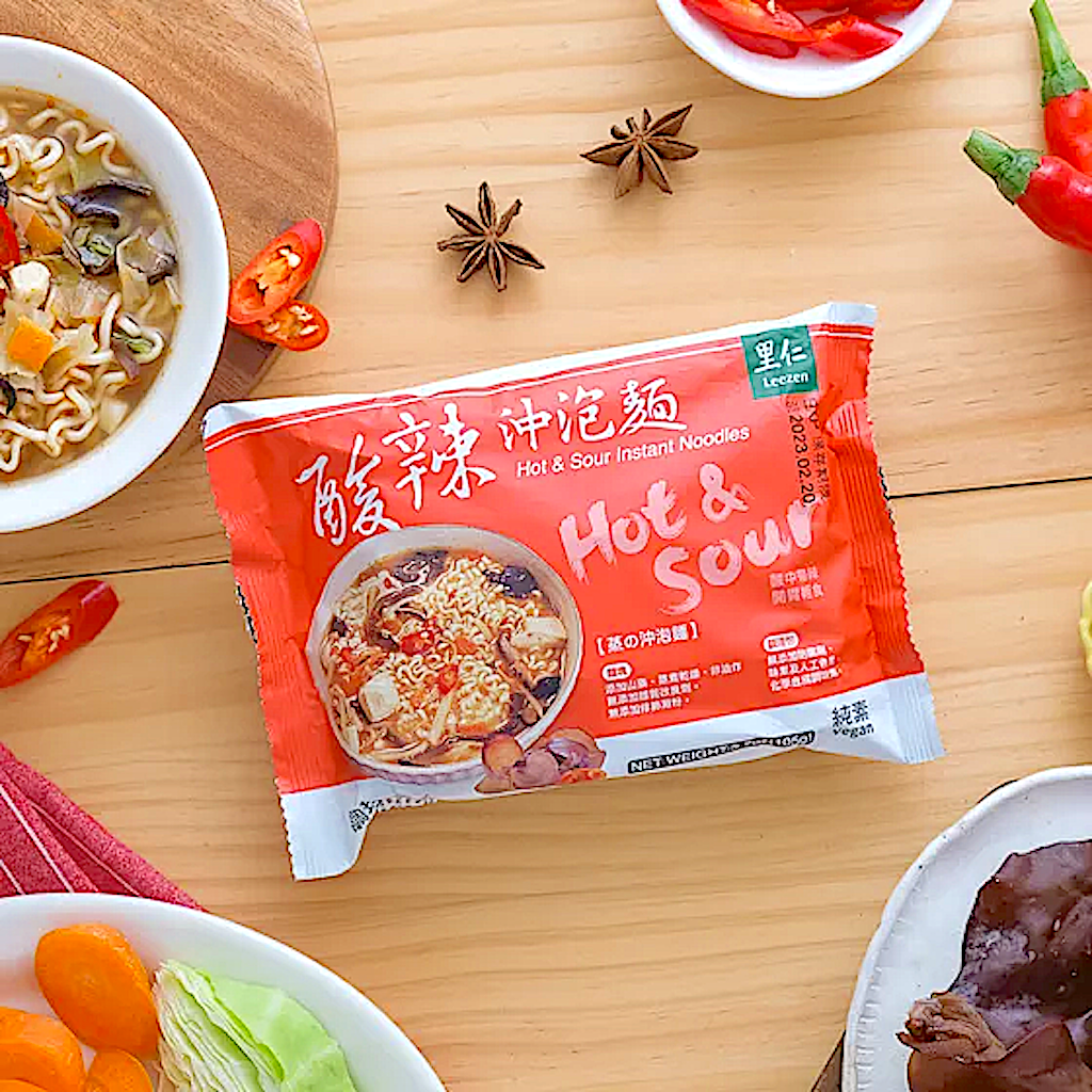 Leezen Hot & Sour Instant Noodles
