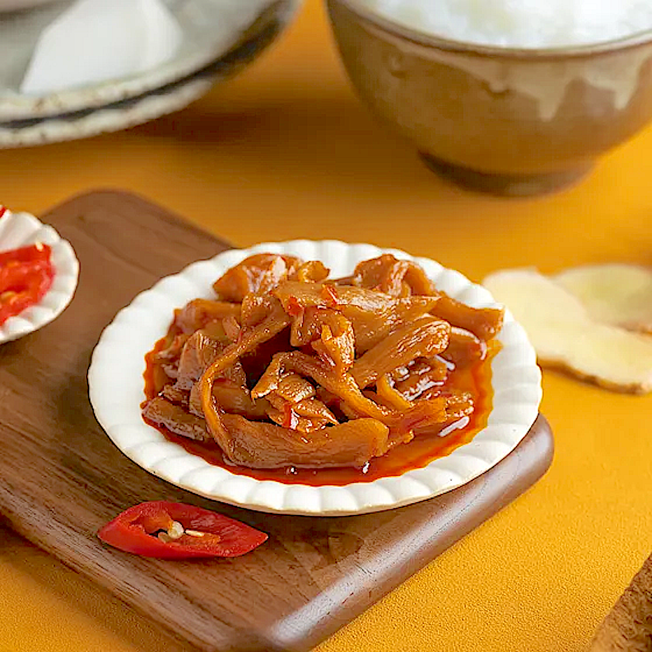 Leezen Sesame Oil Chili Radish