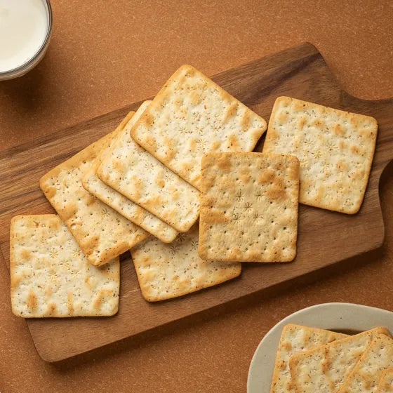 Leezen Wheat Bran Saltine Crackers